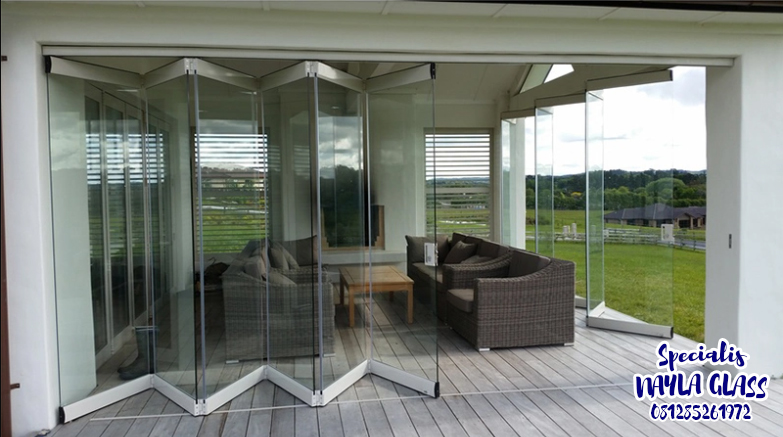 pintu lipat kaca frameless