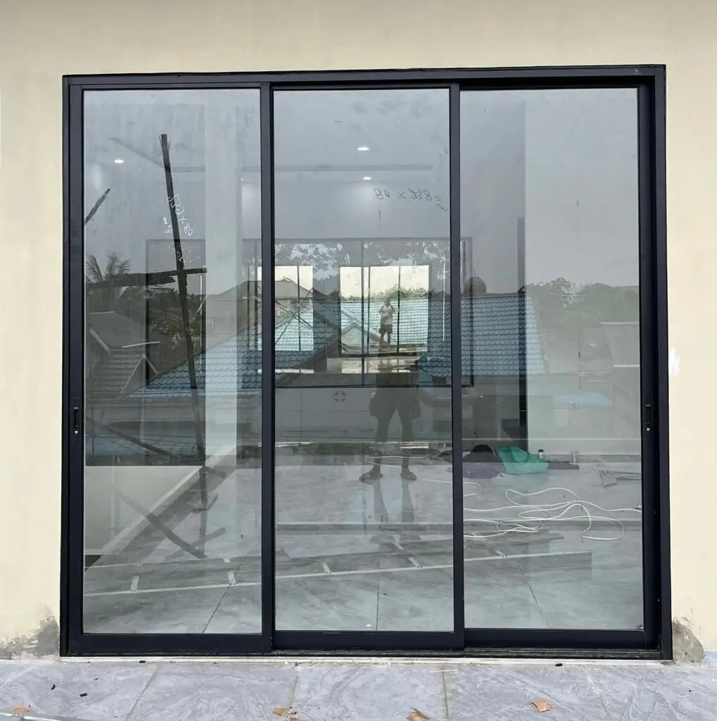 Pintu Sliding Aluminium Kaca